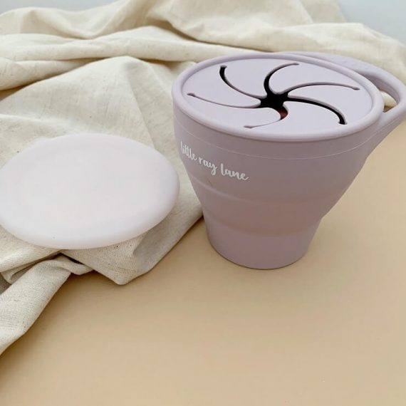 Lilac coloured cup for snacks made from silicone in expanded size
