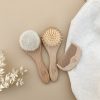 contents of baby hair brush set