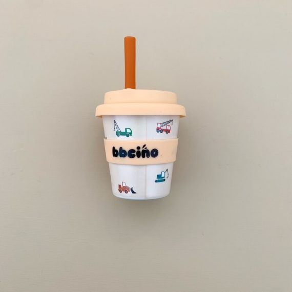 reusable cup truck that with straw