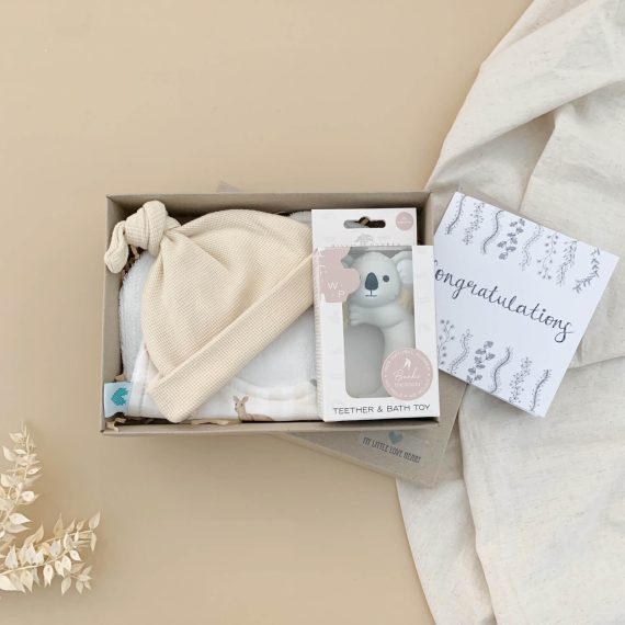 Aussie Newborn Kangaroo Set In Packaging HR